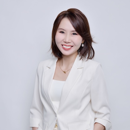 JR Finance Loan Strategist KATE GUAN